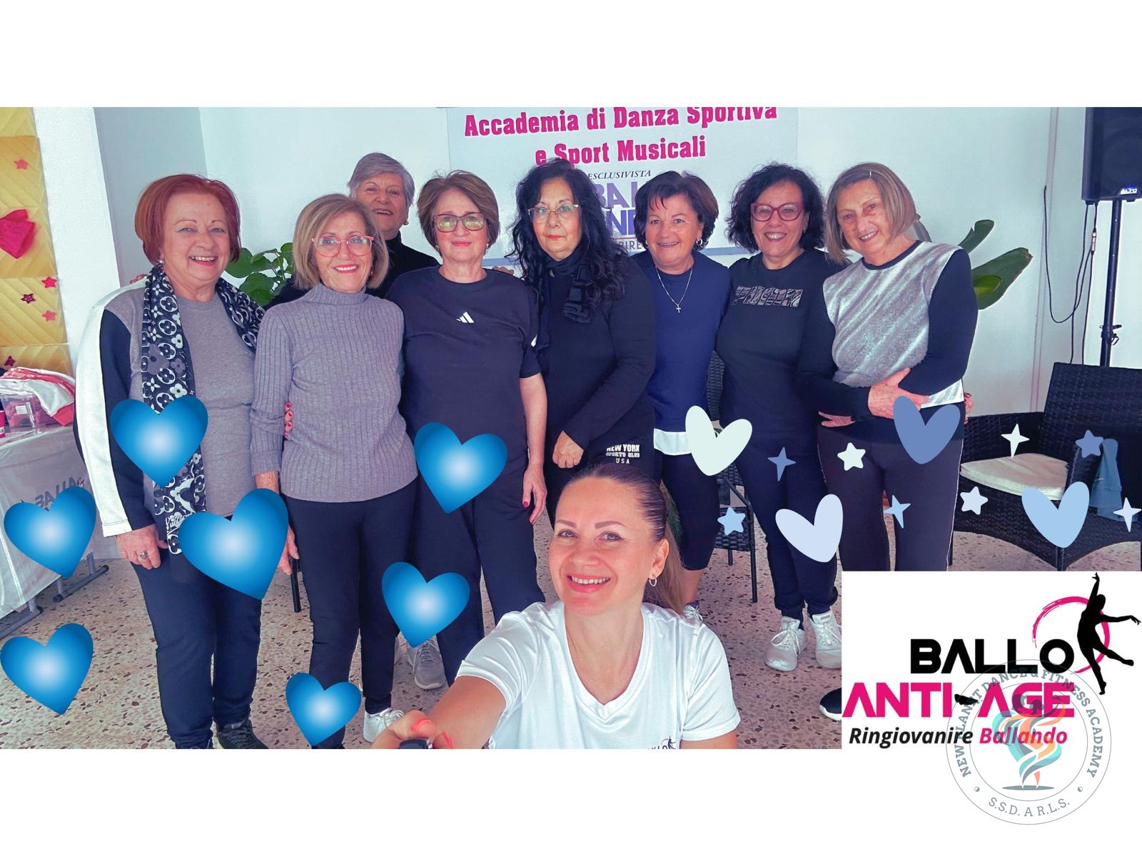 Gruppo del corso Ballo Antiage